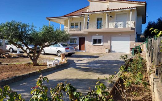 Μονοκατοικία δύο ορόφων 340tm