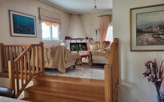 Μονοκατοικία δύο ορόφων 340tm