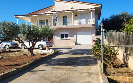 Μονοκατοικία δύο ορόφων 340tm