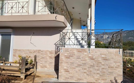 Μονοκατοικία δύο ορόφων 340tm