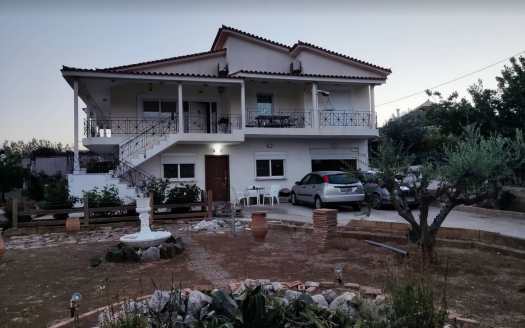 Μονοκατοικία δύο ορόφων 340tm