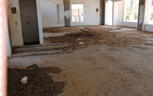 Πωλείται κτήριο 200 τμ σε οικόπεδο 1000.τμ . στην περιοχή Σχίνου του Δήμου Λουτρακίου.!