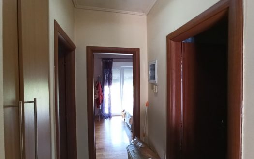 Πωλείται ΜΟΝΟΚΑΤΟΙΚΙΑ 180 τετραγωνικών μέτρων στην περιοχή Γαλότα Λουτρακίου .