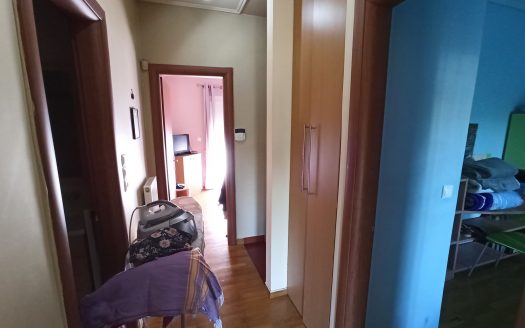 Πωλείται ΜΟΝΟΚΑΤΟΙΚΙΑ 180 τετραγωνικών μέτρων στην περιοχή Γαλότα Λουτρακίου .