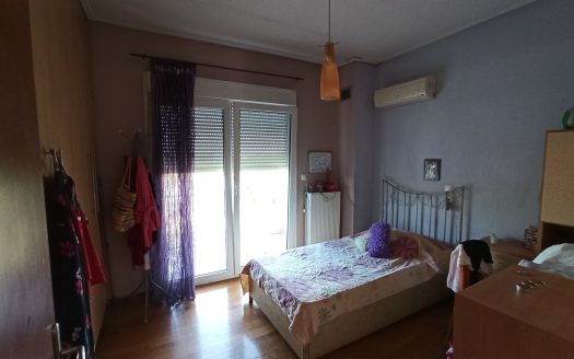 Πωλείται ΜΟΝΟΚΑΤΟΙΚΙΑ 180 τετραγωνικών μέτρων στην περιοχή Γαλότα Λουτρακίου .