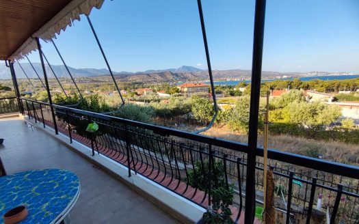 Πωλείται μονοκατοικία δυο ανεξάρτητων επιπέδων 200 τετραγωνικών μέτρων