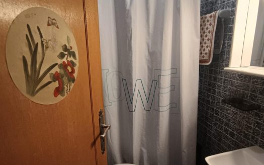 Πωλείται διαμέρισμα _μεζονέτα 122 τμ , σε κεντρικό σημείο του Λουτρακίου με απεριόριστη πανοραμική θέα στον Κορινθιακό