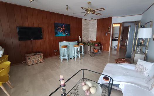 Πωλείται διαμέρισμα _μεζονέτα 122 τμ , σε κεντρικό σημείο του Λουτρακίου με απεριόριστη πανοραμική θέα στον Κορινθιακό