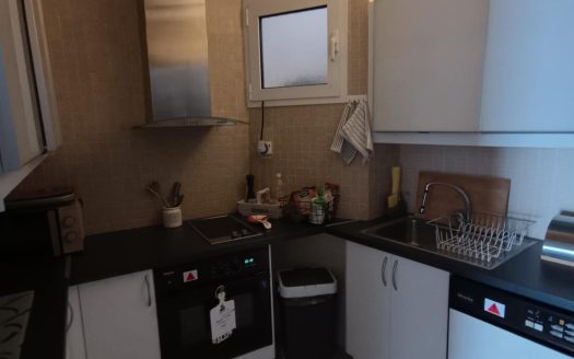 Πωλείται διαμέρισμα _μεζονέτα 122 τμ , σε κεντρικό σημείο του Λουτρακίου με απεριόριστη πανοραμική θέα στον Κορινθιακό