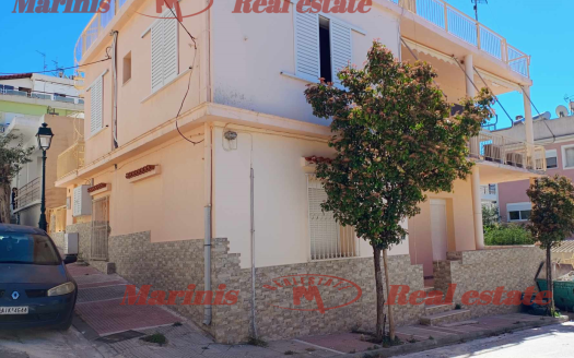 Λουτράκι : Πωλείται ισόγεια ΔΙΑΜΕΡΙΣΜΑ 120τμ στο κρέντο του Λουτρακίου.