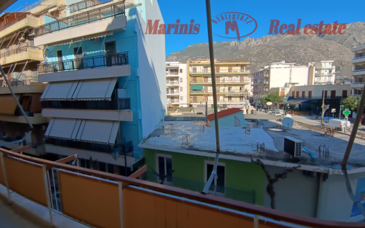 Λουτράκι : Πωλείται διαμέρισμα 60 τμ στο κέντρο του Λουτρακίου .