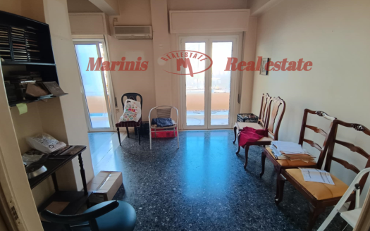 Λουτράκι : Πωλείται διαμέρισμα 60 τμ στο κέντρο του Λουτρακίου .