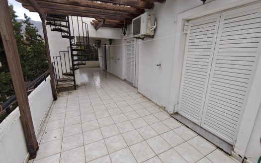 Πωλείται διαμέρισμα 100 μ2 πρώτου ορόφου